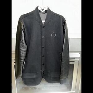 DWYANE WADE Men's XL Black Varsity Jacket with Leather Sleeves